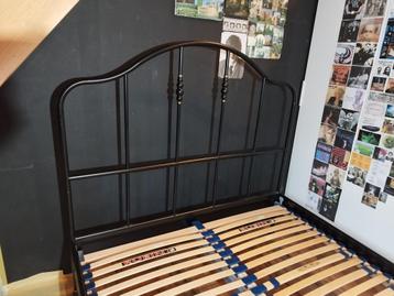 Ikea Sagstua 200x140 bedframe met bodems - afbeelding 2 Ikea Sagstua 200x140 bedframe met bodems - afbeelding 2