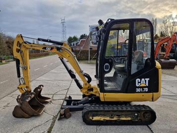 3X nette Caterpillar minigraver met weinig uren!