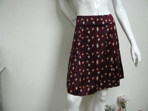 SISSY-BOY rokje zijde zijden rok bordeaux rood maat S NIEUW, Kleding | Dames, Rokken, Nieuw, Maat 36 (S), Rood, Knielengte, Ophalen of Verzenden