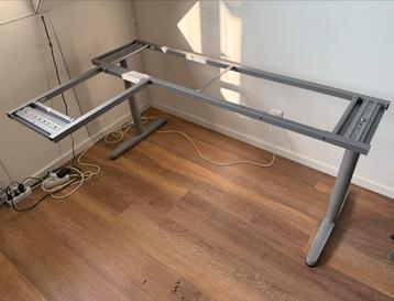 Ikea Galant Hoekbureau Grijs - In Hoogte Verstelbaar - afbeelding 8 Ikea Galant Hoekbureau Grijs - In Hoogte Verstelbaar - afbeelding 8