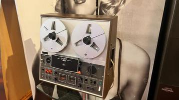 Sony TC-366 Drie-kops stereo Tapedeck (1970-72)