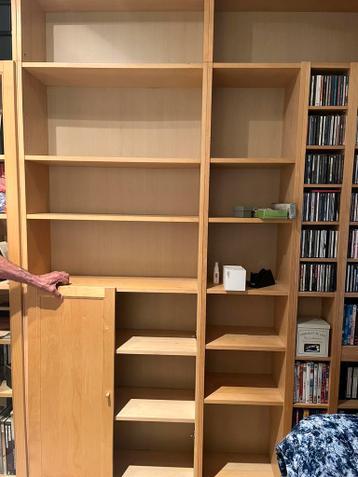 Ikea kasten Billy met 2 deurtjes H2m B80 D28 - afbeelding 1 Ikea kasten Billy met 2 deurtjes H2m B80 D28 - afbeelding 1