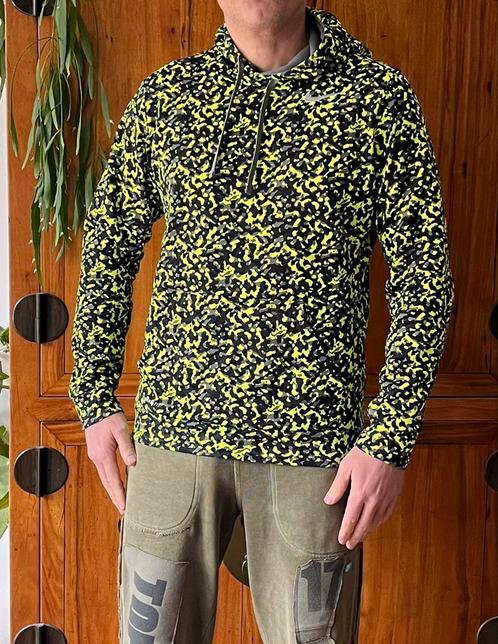 Nike hoodie neon camouflage therma fit M, Kleding | Heren, Sportkleding, Zo goed als nieuw, Algemeen, Maat 48/50 (M), Overige kleuren