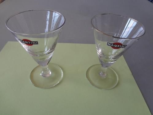 Twee vintage Martini cocktailglazen, Verzamelen, Glas en Borrelglaasjes, Zo goed als nieuw, Overige typen, Ophalen of Verzenden