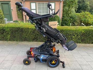 Permobil F5 Corpus VS verticaal staande elektrische rolstoel