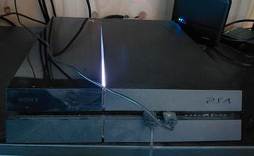 PlayStation 4 - Incl. 2 Controllers!