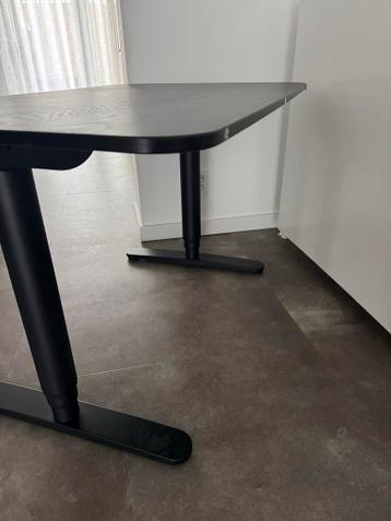 IKEA Bekant Zit-Sta Bureau Elektrisch - Zwart - afbeelding 2 IKEA Bekant Zit-Sta Bureau Elektrisch - Zwart - afbeelding 2