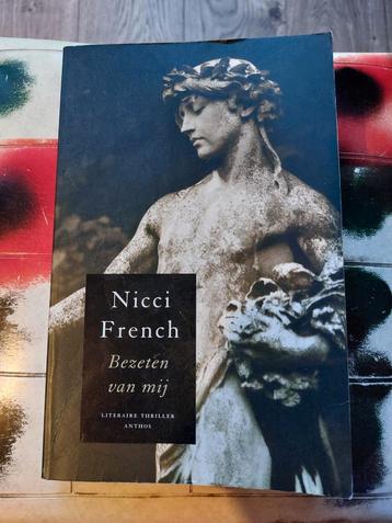 BOEK-BEZETEN VAN MIJ (MIDPRICE)-NICCI FRENCH 