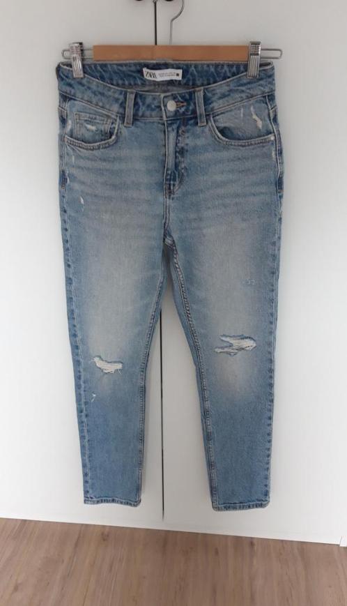 Zara used jeans maat 34 W25 W26 lichtblauw, Kleding | Dames, Spijkerbroeken en Jeans, Zo goed als nieuw, W27 (confectie 34) of kleiner