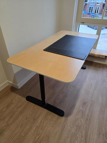 Ikea Bureau Bekant - afbeelding 1 Ikea Bureau Bekant - afbeelding 1