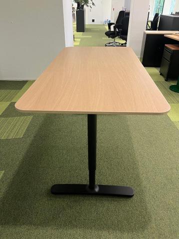 Ikea Bekant - Instelbaar bureau 160x80 cm, 50 euro /stuk - afbeelding 3 Ikea Bekant - Instelbaar bureau 160x80 cm, 50 euro /stuk - afbeelding 3