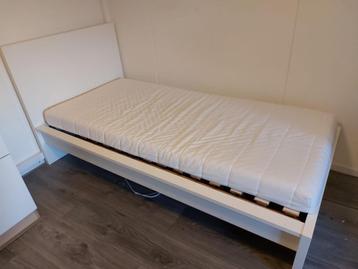 IKEA bed (MALM) - afbeelding 4