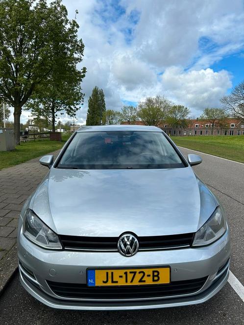 Volkswagen Golf 1.4 TSI 92KW=125PK 5D DSG 2015 Grijs Carplay, Auto's, Volkswagen, Particulier, Golf, ABS, Benzine, Euro 6, B, Hatchback