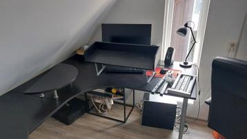 Bureau Ikea Galant verstelbaar zwart t.e.a.b. - afbeelding 3 Bureau Ikea Galant verstelbaar zwart t.e.a.b. - afbeelding 3