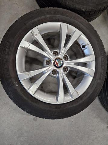 Set Michelin zomerbanden op 16 inch velg voor Giulietta