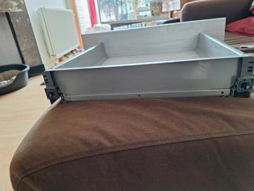 IKEA rationel keukenplintlade met wieltje - afbeelding 2 IKEA rationel keukenplintlade met wieltje - afbeelding 2