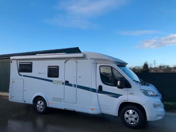 Enkele bedden Dethleffs Globebus 1e eig Bj 2016 220 breed!