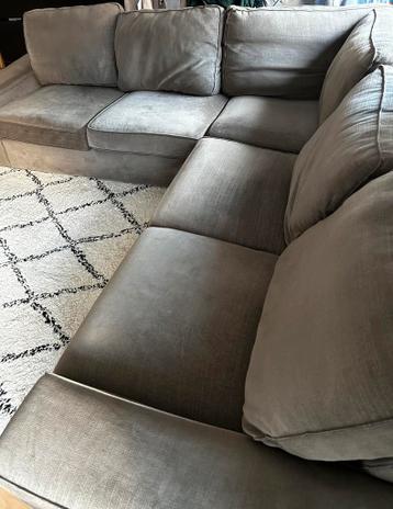 Grijze Ikea KIVIK hoekbank, 4-zits - afbeelding 3 Grijze Ikea KIVIK hoekbank, 4-zits - afbeelding 3