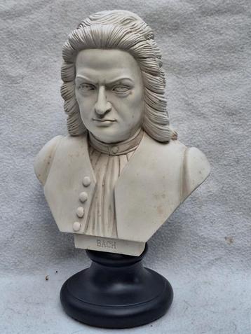 Grote buste of borstbeeld van de componist Bach