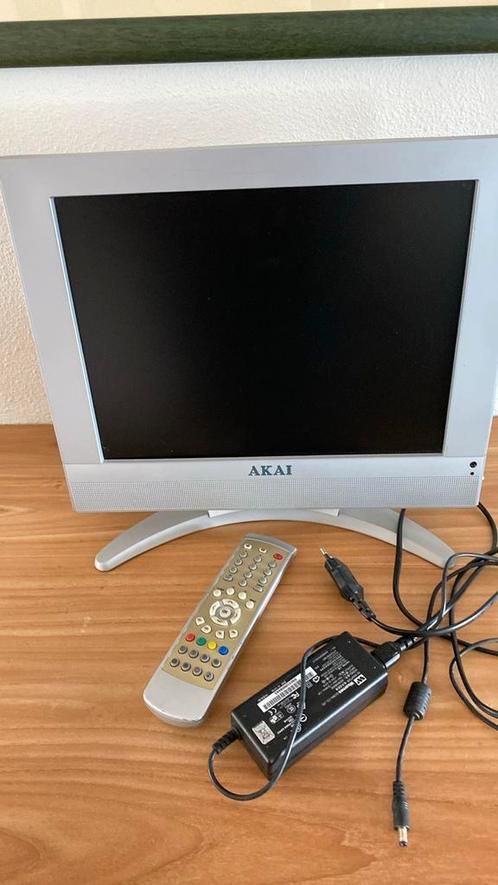 Akai 12 Volt 15 LCD televisie met o.a. scart camper vrachtw, Audio, Tv en Foto, Televisies, Gebruikt, LCD, Minder dan 40 cm, Overige merken