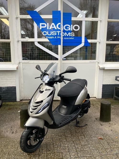 Piaggio Zip iget 2019 E4 45km brom scooter AMG, Fietsen en Brommers, Scooters | Piaggio, Zo goed als nieuw, Zip, Maximaal 45 km/u