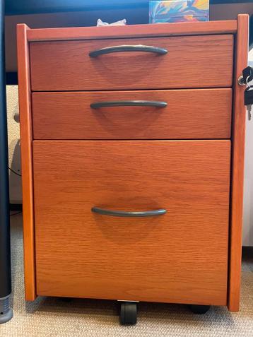 Ladekastje Galant (Ikea) kersen - afbeelding 1 Ladekastje Galant (Ikea) kersen - afbeelding 1