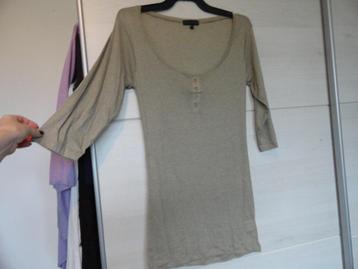 Dictionary beige taupe lange top basic tuniek model polo 3/4