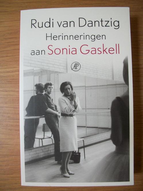 Herinneringen aan Sonia Gaskell - Rudi van Dantzig - zgan, Boeken, Kunst en Cultuur | Dans en Theater, Zo goed als nieuw, Ballet of Musical
