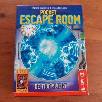 Pocket escape room de tijd vliegt 999 games kaartspel