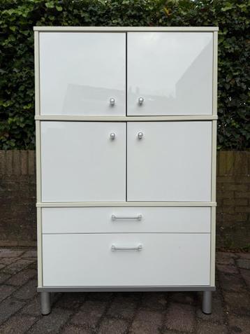IKEA kast Effektiv - afbeelding 1 IKEA kast Effektiv - afbeelding 1