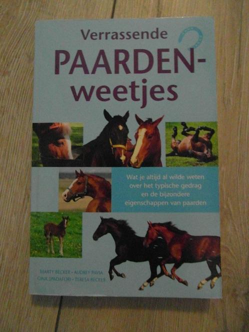 Verrassende Paardenweetjes, Boeken, Dieren en Huisdieren, Zo goed als nieuw, Paarden of Pony's, Ophalen of Verzenden