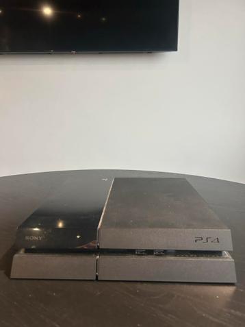 PlayStation 4 met 500 GB opslag. In goede staat!