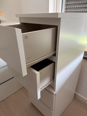Twee nachtkastjes/ladekastjes | IKEA MALM - afbeelding 6 Twee nachtkastjes/ladekastjes | IKEA MALM - afbeelding 6