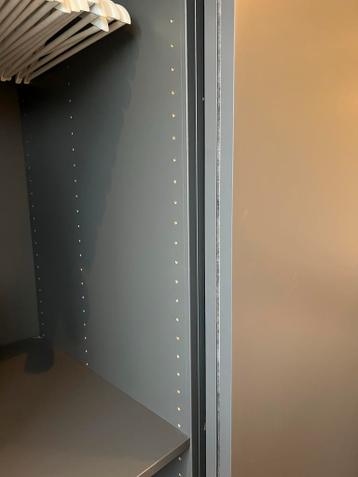 Ikea PAX / HASVIK Schuifdeurkast - Donkergrijs 150x66x201 - afbeelding 5 Ikea PAX / HASVIK Schuifdeurkast - Donkergrijs 150x66x201 - afbeelding 5