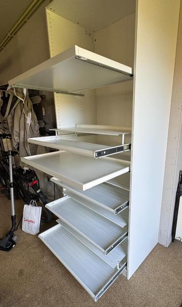 Ikea Pax (schoenen)kast, 100 x 58 x 236 cm - afbeelding 2 Ikea Pax (schoenen)kast, 100 x 58 x 236 cm - afbeelding 2