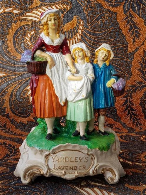 Zeldzaam oud beeld uit Engeland van Yardley's Lavender., Antiek en Kunst, Antiek | Woonaccessoires, Ophalen of Verzenden
