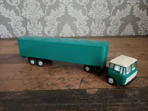 DAF 2600 + Oplegger (DAF Trucks) 1:50 (Lion-car), Hobby en Vrije tijd, Modelauto's | 1:50, Gebruikt, Bus of Vrachtwagen, Lion Toys