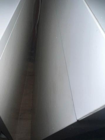 Ikea Malm Bureau - Gebruikt - afbeelding 9 Ikea Malm Bureau - Gebruikt - afbeelding 9