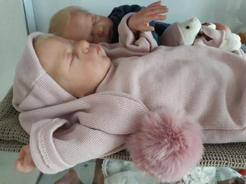 Reborn preemie tweeling baby's Pip & Pippy van Cassie Brace, Verzamelen, Poppen, Zo goed als nieuw, Babypop, Levensecht of Reborn