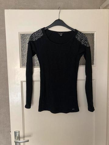 Guess top zwart maat s 