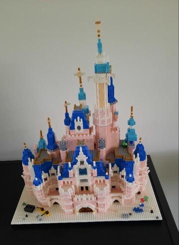 Disney kasteel / Faire thale castle (6300 bouwsteentjes)