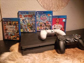 PlayStation 4 SLIM 500 GB (inclusief 4Games & 2 Controllers)