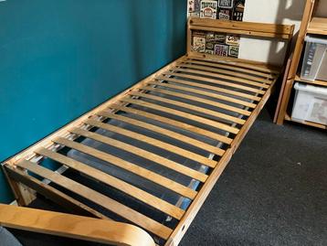 IKEA Neiden bedframe met lattenbodem - afbeelding 2 IKEA Neiden bedframe met lattenbodem - afbeelding 2
