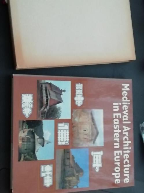 Medieval architecture in Eastern Europe, H. L. Nickel, Boeken, Geschiedenis | Wereld, Zo goed als nieuw, Europa, 15e en 16e eeuw