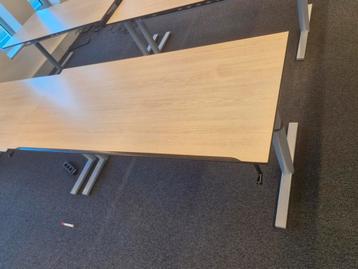 Gispen TM bureaus met slinger / zwengel ( ACTIE ) - afbeelding 6 Gispen TM bureaus met slinger / zwengel ( ACTIE ) - afbeelding 6