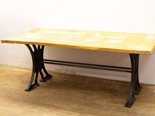 Grote houten tafel 27406, Huis en Inrichting, Tafels | Eettafels, Gebruikt, Ophalen of Verzenden