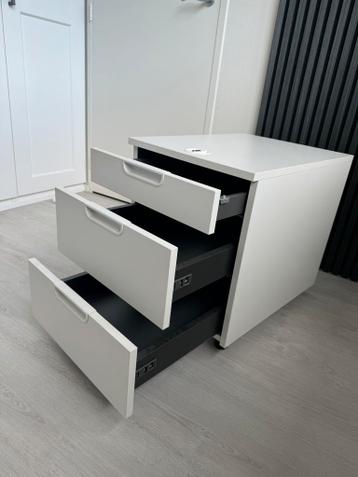 Ladeblok/ladekastje op wielen, type Galant (van IKEA) - afbeelding 2 Ladeblok/ladekastje op wielen, type Galant (van IKEA) - afbeelding 2