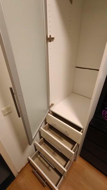 Ikea PAX witte kledingkast - afbeelding 3 Ikea PAX witte kledingkast - afbeelding 3