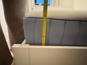 Bedframe en Matras IKEA - afbeelding 5 Bedframe en Matras IKEA - afbeelding 5