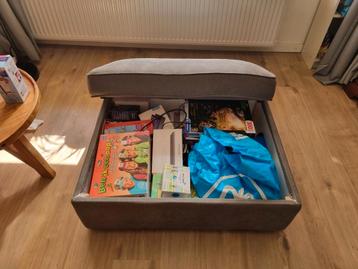 Grote poef/ voetenbank met opslag. KIVIK ikea - afbeelding 2 Grote poef/ voetenbank met opslag. KIVIK ikea - afbeelding 2